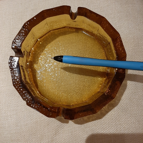 MCM ashtray - Picture 2 of 9